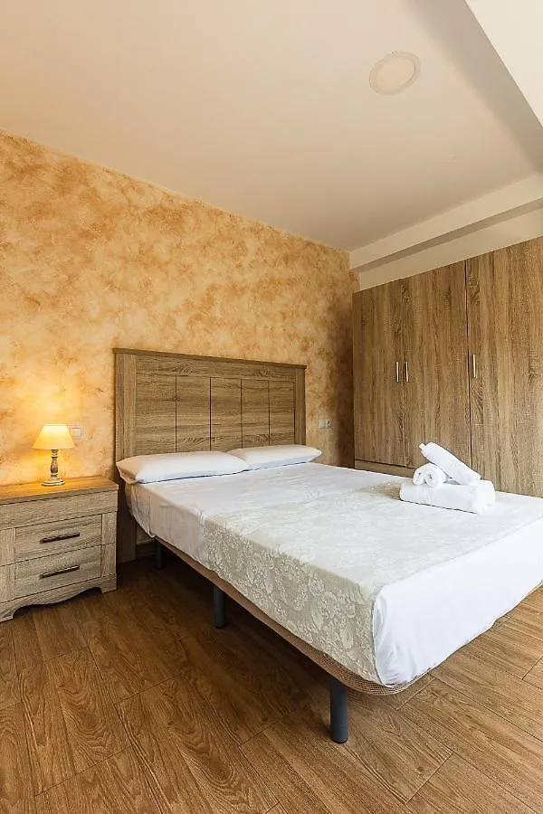 Gtcs Mendoza Apartment Malaga